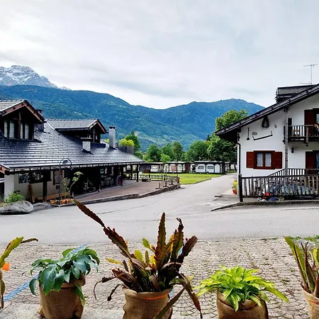 Camping Adamello 2 *